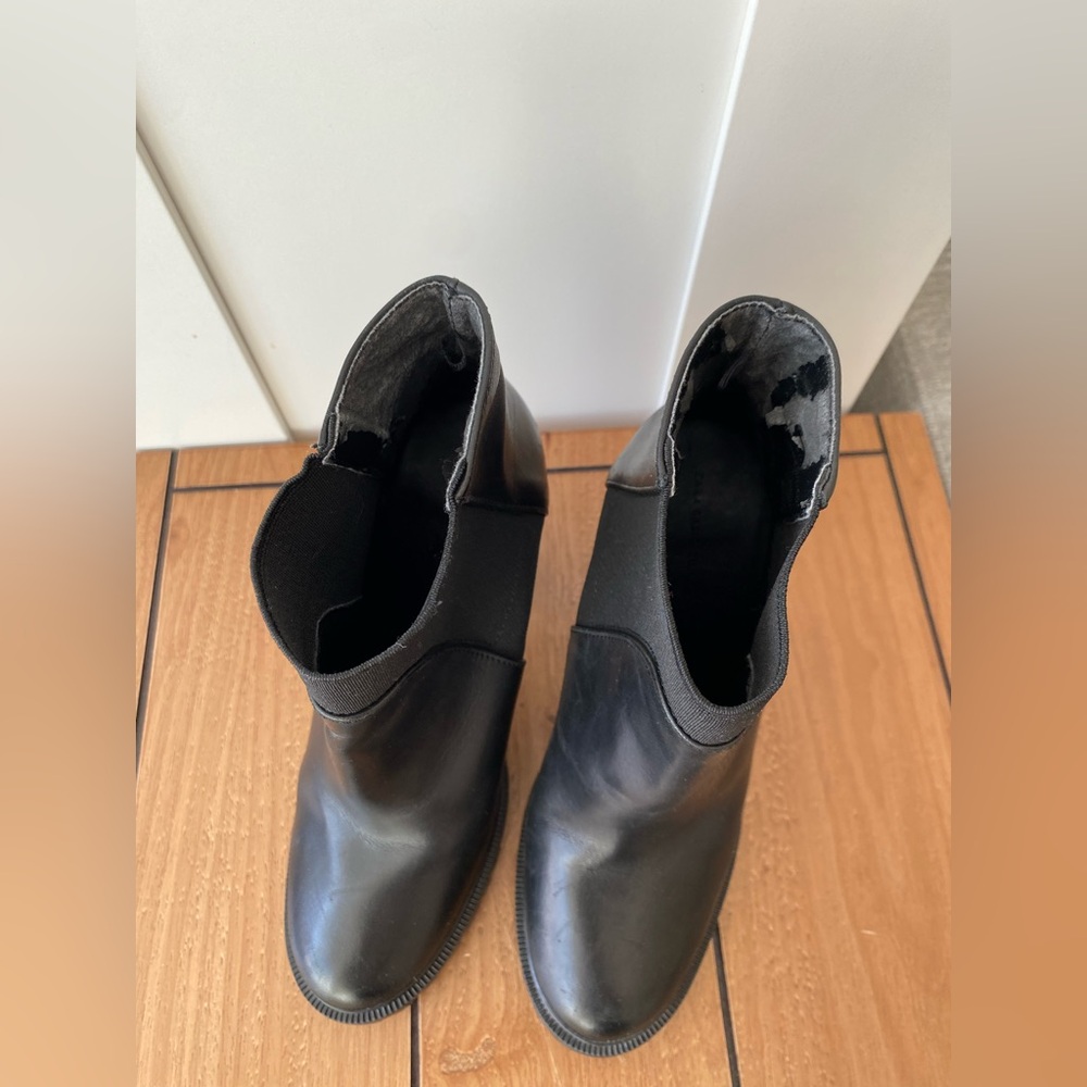 Zara Basic Women's Black Leather Lug Sole Ankle Boots Size 36 - Picture 3 of 8